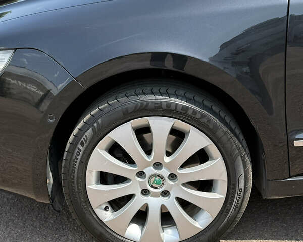 Чорний Шкода Суперб, об'ємом двигуна 1.97 л та пробігом 333 тис. км за 14200 $, фото 4 на Automoto.ua