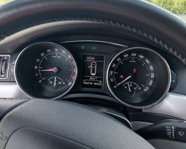 Чорний Шкода Суперб, об'ємом двигуна 1.6 л та пробігом 246 тис. км за 11000 $, фото 61 на Automoto.ua