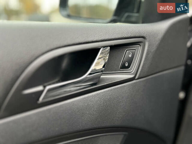 Черный Шкода Суперб, объемом двигателя 2 л и пробегом 280 тыс. км за 10799 $, фото 49 на Automoto.ua