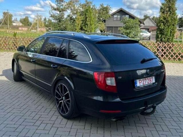 Чорний Шкода Суперб, об'ємом двигуна 2 л та пробігом 280 тис. км за 7300 $, фото 5 на Automoto.ua