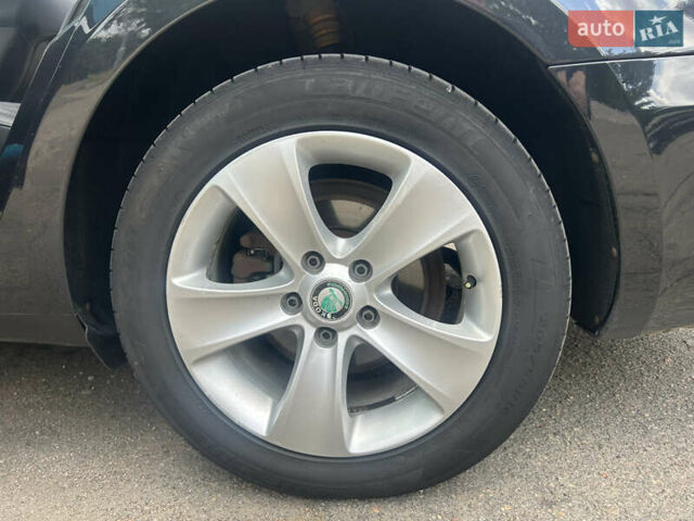 Черный Шкода Суперб, объемом двигателя 1.6 л и пробегом 307 тыс. км за 9900 $, фото 11 на Automoto.ua