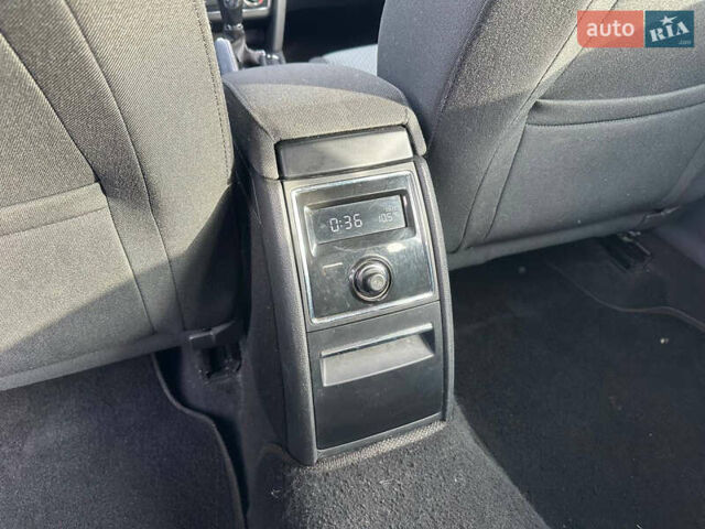 Черный Шкода Суперб, объемом двигателя 1.6 л и пробегом 209 тыс. км за 10500 $, фото 17 на Automoto.ua