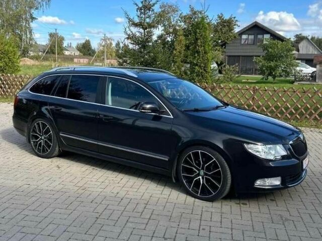 Чорний Шкода Суперб, об'ємом двигуна 2 л та пробігом 280 тис. км за 7300 $, фото 4 на Automoto.ua