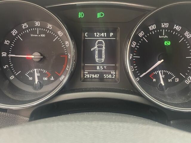 Чорний Шкода Суперб, об'ємом двигуна 2 л та пробігом 298 тис. км за 12500 $, фото 10 на Automoto.ua