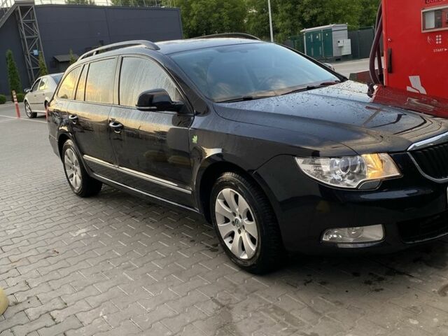 Черный Шкода Суперб, объемом двигателя 1.6 л и пробегом 246 тыс. км за 9000 $, фото 1 на Automoto.ua