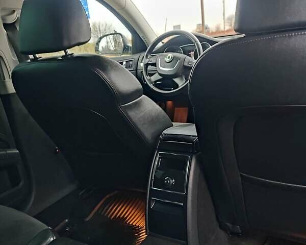 Черный Шкода Суперб, объемом двигателя 1.6 л и пробегом 318 тыс. км за 9500 $, фото 11 на Automoto.ua