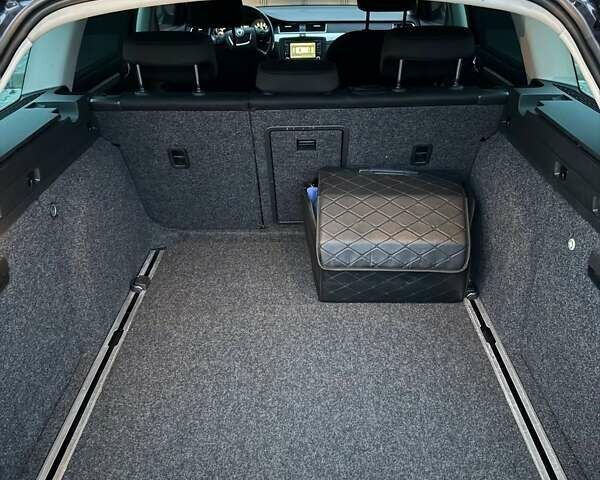 Черный Шкода Суперб, объемом двигателя 2 л и пробегом 278 тыс. км за 11700 $, фото 16 на Automoto.ua