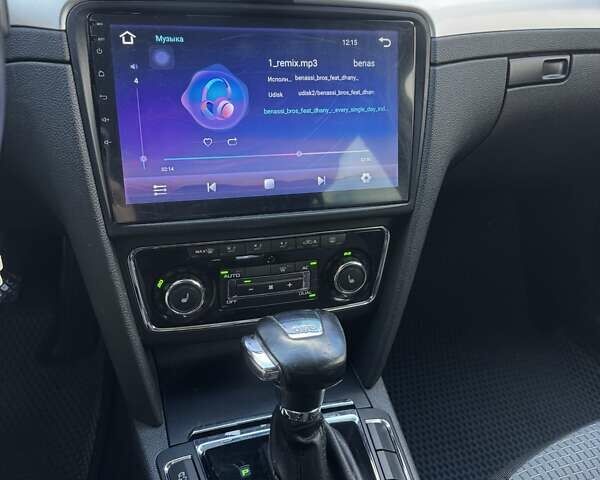 Чорний Шкода Суперб, об'ємом двигуна 2 л та пробігом 270 тис. км за 10500 $, фото 28 на Automoto.ua