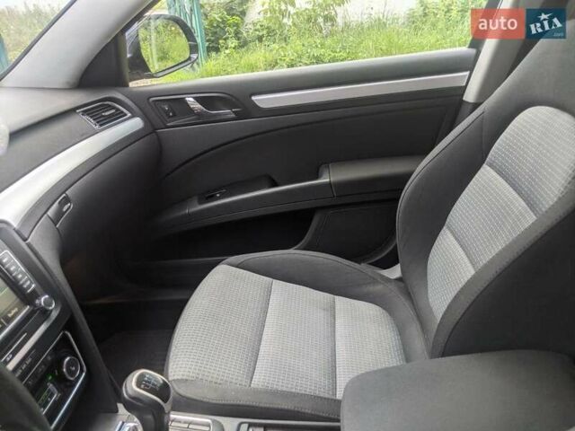 Шкода Суперб 2012 в Ивано-Франковске на Automoto.ua Черный Шкода Суперб, объемом двигателя 1.97 л и пробегом 250 тыс. км за 10500 $, фото 17 на Automoto.ua