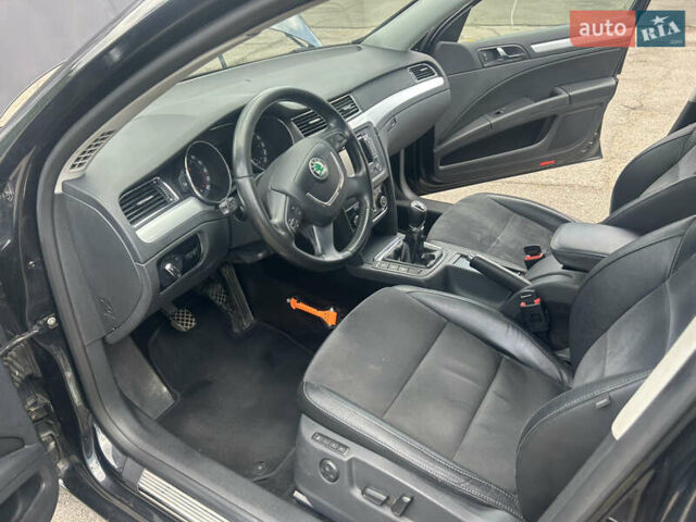 Черный Шкода Суперб, объемом двигателя 1.6 л и пробегом 307 тыс. км за 9900 $, фото 15 на Automoto.ua