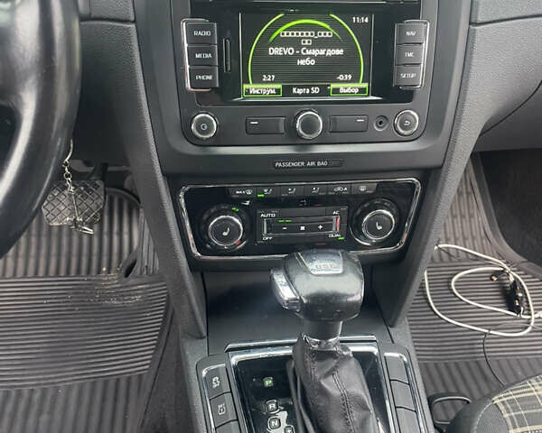 Чорний Шкода Суперб, об'ємом двигуна 2 л та пробігом 298 тис. км за 12500 $, фото 8 на Automoto.ua