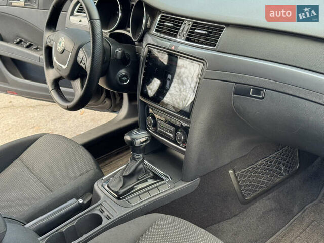 Чорний Шкода Суперб, об'ємом двигуна 2 л та пробігом 212 тис. км за 11300 $, фото 30 на Automoto.ua