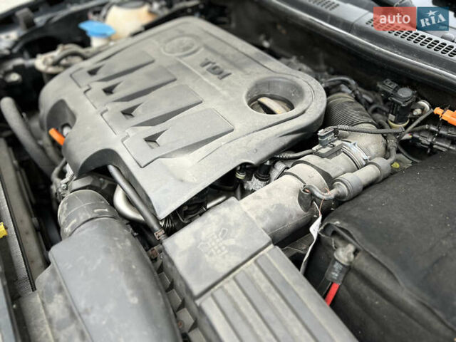 Чорний Шкода Суперб, об'ємом двигуна 2 л та пробігом 282 тис. км за 10799 $, фото 72 на Automoto.ua