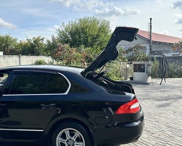 Черный Шкода Суперб, объемом двигателя 1.8 л и пробегом 194 тыс. км за 10600 $, фото 8 на Automoto.ua