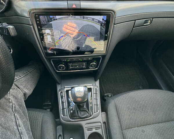 Чорний Шкода Суперб, об'ємом двигуна 2 л та пробігом 212 тис. км за 11300 $, фото 20 на Automoto.ua
