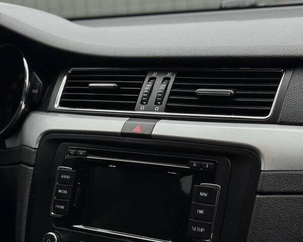 Черный Шкода Суперб, объемом двигателя 2 л и пробегом 358 тыс. км за 12000 $, фото 21 на Automoto.ua