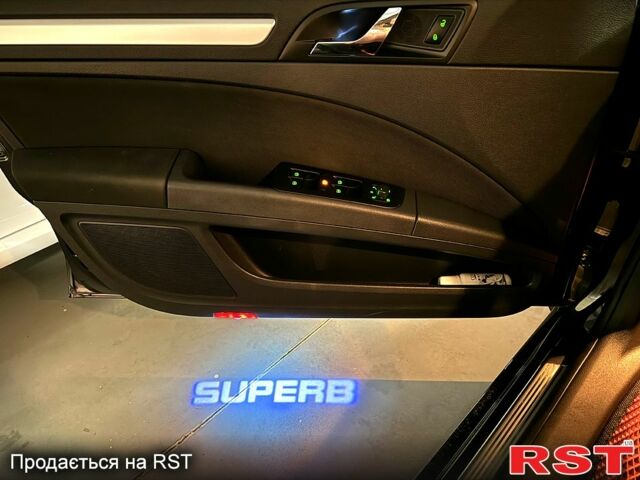 Чорний Шкода Суперб, об'ємом двигуна 2 л та пробігом 305 тис. км за 11600 $, фото 12 на Automoto.ua