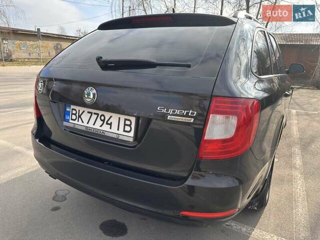 Шкода Суперб 2013 в Ровно на Automoto.ua Черный Шкода Суперб, объемом двигателя 1.6 л и пробегом 377 тыс. км за 8499 $, фото 8 на Automoto.ua