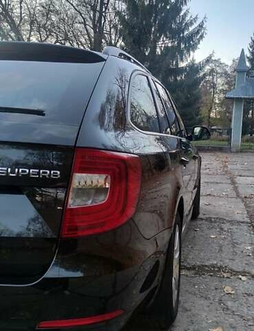 Шкода Суперб 2013 у Кицмане на Automoto.ua Чорний Шкода Суперб, об'ємом двигуна 2 л та пробігом 235 тис. км за 13400 $, фото 4 на Automoto.ua