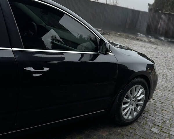 Черный Шкода Суперб, объемом двигателя 2 л и пробегом 358 тыс. км за 12000 $, фото 10 на Automoto.ua