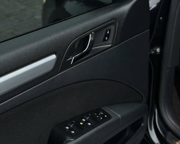 Черный Шкода Суперб, объемом двигателя 2 л и пробегом 358 тыс. км за 12000 $, фото 38 на Automoto.ua