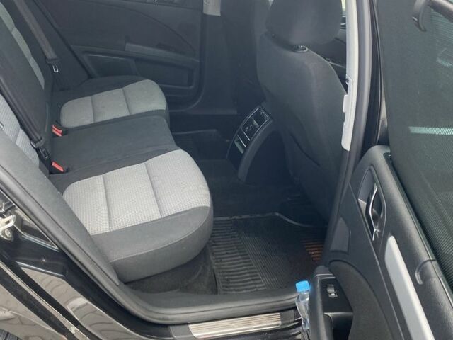 Черный Шкода Суперб, объемом двигателя 1.6 л и пробегом 128 тыс. км за 9100 $, фото 3 на Automoto.ua