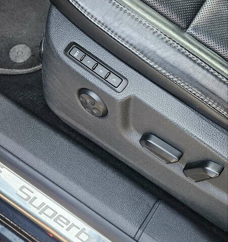 Черный Шкода Суперб, объемом двигателя 1.97 л и пробегом 294 тыс. км за 12400 $, фото 22 на Automoto.ua