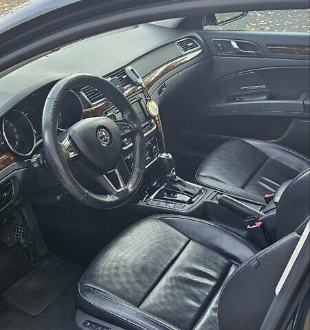 Черный Шкода Суперб, объемом двигателя 1.97 л и пробегом 294 тыс. км за 12400 $, фото 11 на Automoto.ua