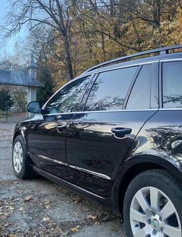 Шкода Суперб 2013 у Кицмане на Automoto.ua Чорний Шкода Суперб, об'ємом двигуна 2 л та пробігом 235 тис. км за 13400 $, фото 9 на Automoto.ua