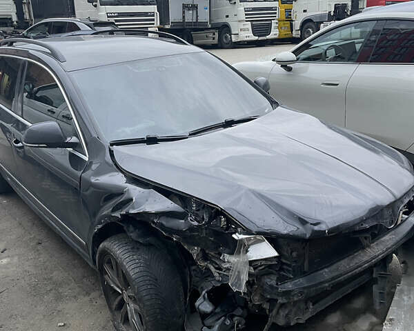 Черный Шкода Суперб, объемом двигателя 1.97 л и пробегом 300 тыс. км за 6500 $, фото 2 на Automoto.ua