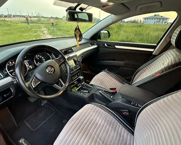 Черный Шкода Суперб, объемом двигателя 2 л и пробегом 290 тыс. км за 12990 $, фото 23 на Automoto.ua