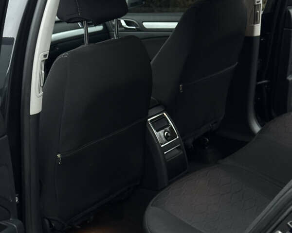 Черный Шкода Суперб, объемом двигателя 2 л и пробегом 358 тыс. км за 12000 $, фото 27 на Automoto.ua