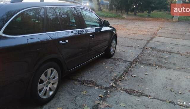 Шкода Суперб 2013 у Кицмане на Automoto.ua Чорний Шкода Суперб, об'ємом двигуна 2 л та пробігом 235 тис. км за 13400 $, фото 24 на Automoto.ua