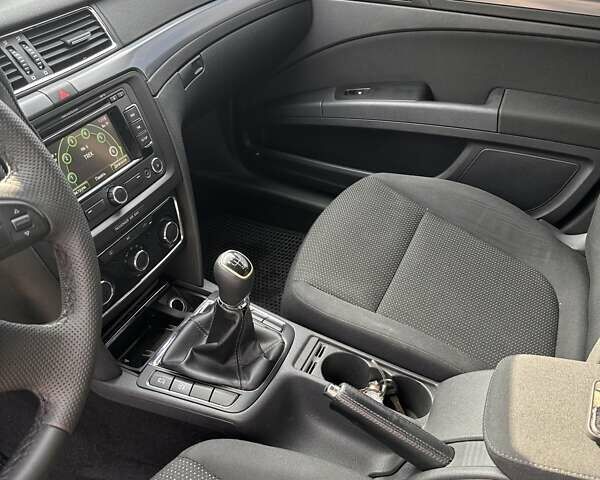 Шкода Суперб 2013 в Ровно на Automoto.ua Черный Шкода Суперб, объемом двигателя 1.6 л и пробегом 377 тыс. км за 8499 $, фото 30 на Automoto.ua