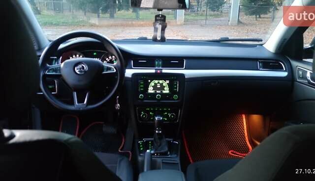 Шкода Суперб 2013 у Кицмане на Automoto.ua Чорний Шкода Суперб, об'ємом двигуна 2 л та пробігом 235 тис. км за 13400 $, фото 17 на Automoto.ua