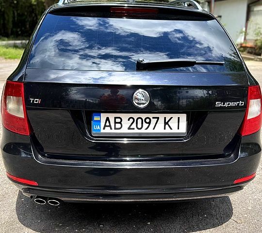 Чорний Шкода Суперб, об'ємом двигуна 2 л та пробігом 305 тис. км за 11600 $, фото 6 на Automoto.ua