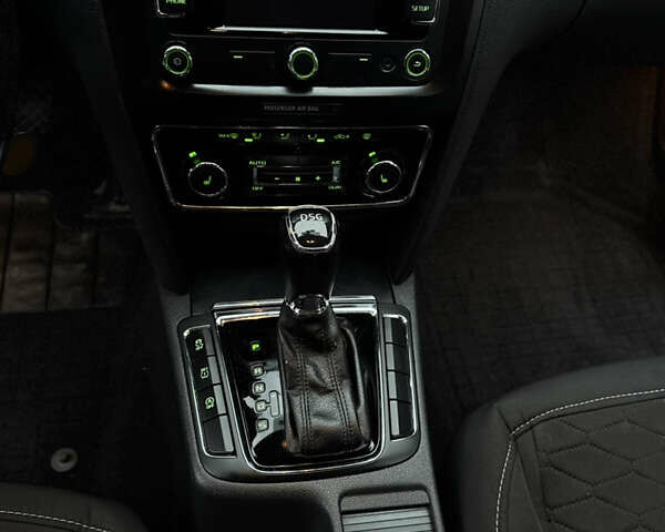 Черный Шкода Суперб, объемом двигателя 2 л и пробегом 358 тыс. км за 12000 $, фото 13 на Automoto.ua