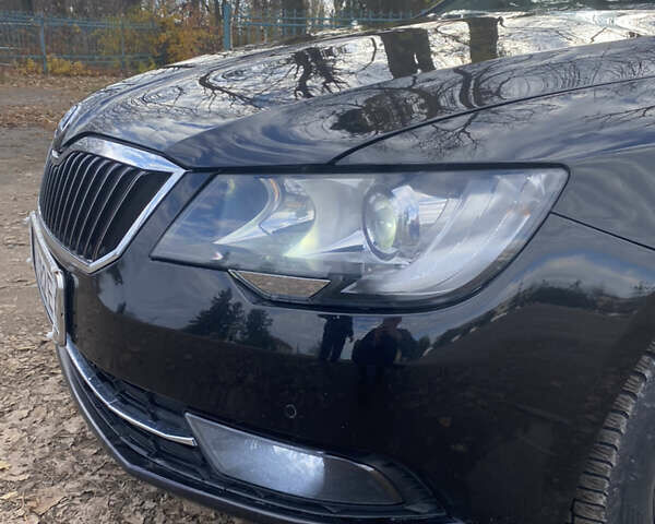 Черный Шкода Суперб, объемом двигателя 1.6 л и пробегом 280 тыс. км за 11299 $, фото 1 на Automoto.ua