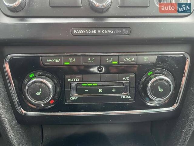 Шкода Суперб 2014 у Києві на Automoto.ua Чорний Шкода Суперб, об'ємом двигуна 1.97 л та пробігом 236 тис. км за 13990 $, фото 21 на Automoto.ua