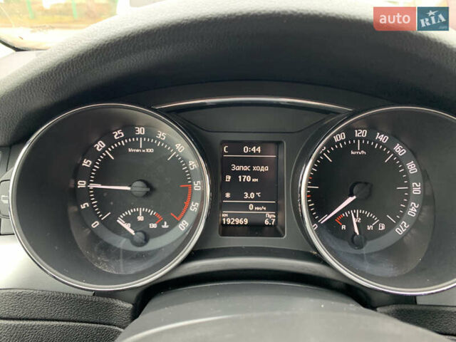 Чорний Шкода Суперб, об'ємом двигуна 1.6 л та пробігом 193 тис. км за 10500 $, фото 12 на Automoto.ua
