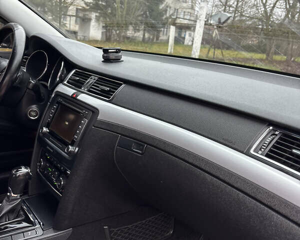 Черный Шкода Суперб, объемом двигателя 2 л и пробегом 316 тыс. км за 12299 $, фото 33 на Automoto.ua