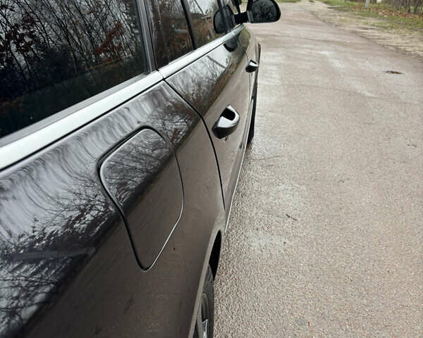 Черный Шкода Суперб, объемом двигателя 2 л и пробегом 316 тыс. км за 12299 $, фото 19 на Automoto.ua