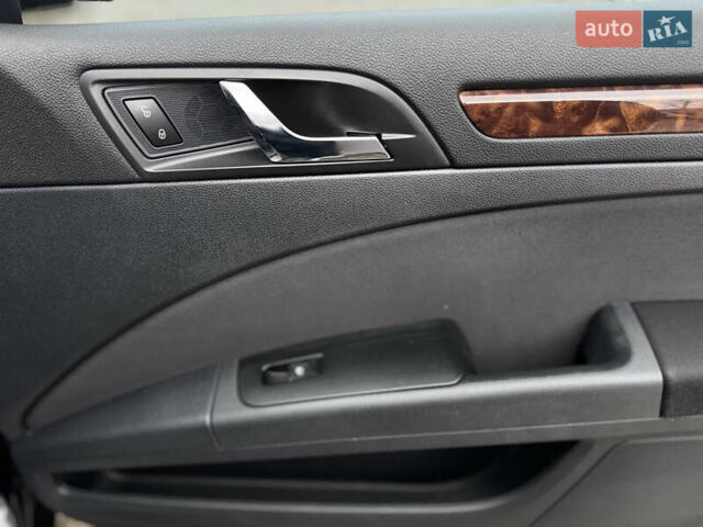 Черный Шкода Суперб, объемом двигателя 2 л и пробегом 302 тыс. км за 11400 $, фото 19 на Automoto.ua