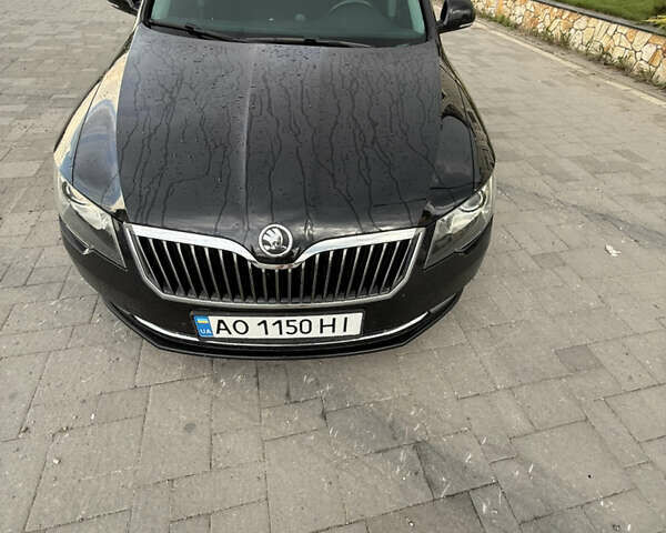 Чорний Шкода Суперб, об'ємом двигуна 2 л та пробігом 275 тис. км за 11200 $, фото 1 на Automoto.ua