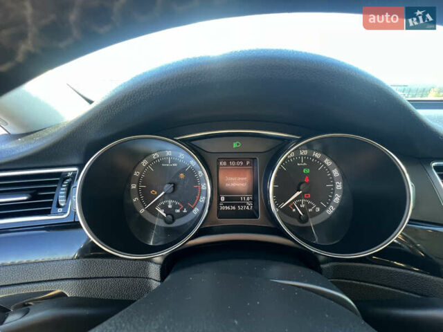 Черный Шкода Суперб, объемом двигателя 2 л и пробегом 310 тыс. км за 13700 $, фото 13 на Automoto.ua