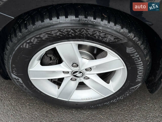 Черный Шкода Суперб, объемом двигателя 2 л и пробегом 302 тыс. км за 11400 $, фото 14 на Automoto.ua