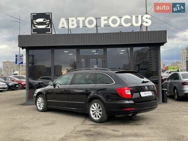 Шкода Суперб 2014 у Києві на Automoto.ua Чорний Шкода Суперб, об'ємом двигуна 1.97 л та пробігом 236 тис. км за 13990 $, фото 4 на Automoto.ua