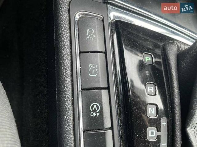 Шкода Суперб 2014 у Києві на Automoto.ua Чорний Шкода Суперб, об'ємом двигуна 1.97 л та пробігом 236 тис. км за 13990 $, фото 22 на Automoto.ua