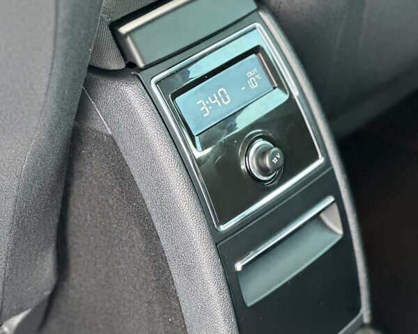 Черный Шкода Суперб, объемом двигателя 2 л и пробегом 230 тыс. км за 12999 $, фото 42 на Automoto.ua