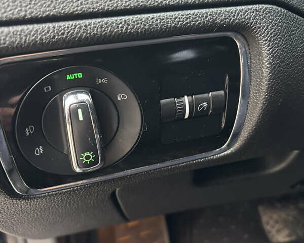 Черный Шкода Суперб, объемом двигателя 2 л и пробегом 316 тыс. км за 12299 $, фото 22 на Automoto.ua